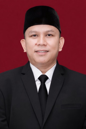 Dr. Afrinald Rizhan, SH.,MH